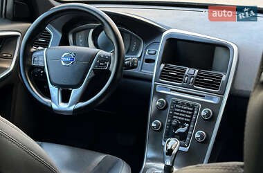 Внедорожник / Кроссовер Volvo XC60 2014 в 