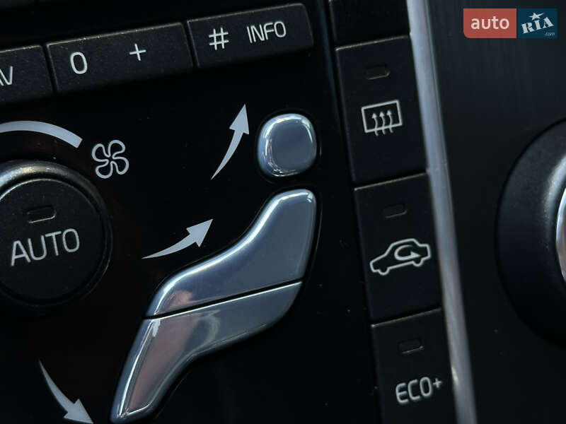 Внедорожник / Кроссовер Volvo XC60 2014 в Тернополе