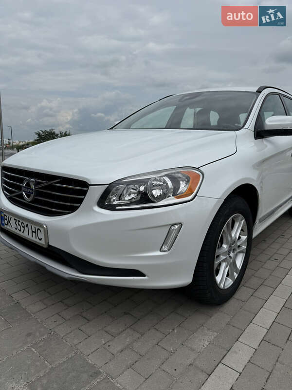 Внедорожник / Кроссовер Volvo XC60 2014 в Ровно