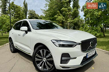 Внедорожник / Кроссовер Volvo XC60 2021 в 