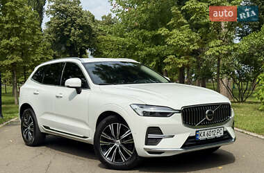 Внедорожник / Кроссовер Volvo XC60 2021 в 