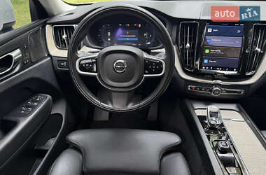Внедорожник / Кроссовер Volvo XC60 2021 в 