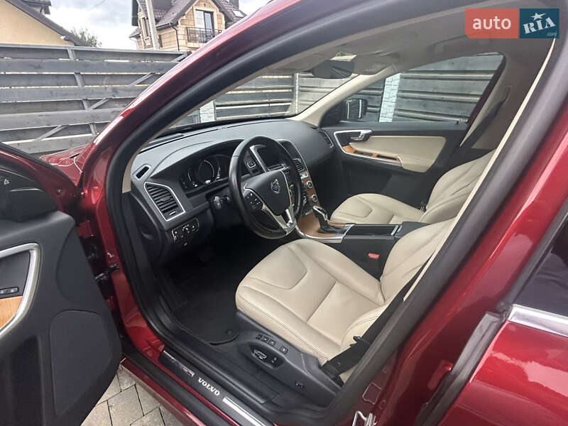 Позашляховик / Кросовер Volvo XC60 2017 в Львові