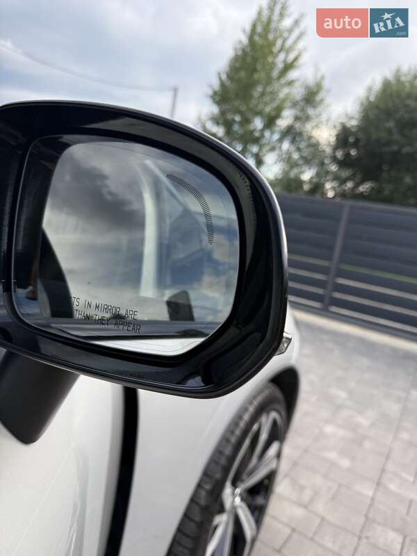 Внедорожник / Кроссовер Volvo XC60 2023 в Самборе