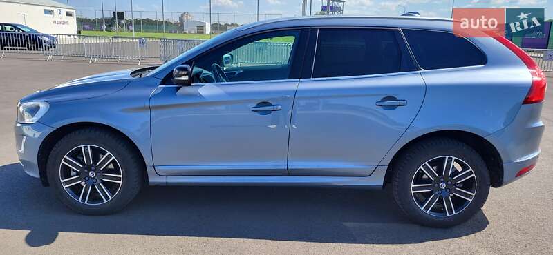 Внедорожник / Кроссовер Volvo XC60 2017 в Черкассах
