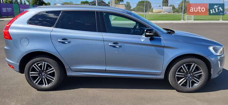 Внедорожник / Кроссовер Volvo XC60 2017 в Черкассах