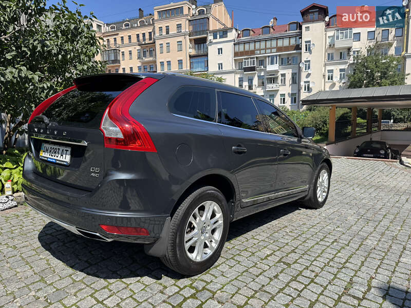 Внедорожник / Кроссовер Volvo XC60 2013 в Киеве