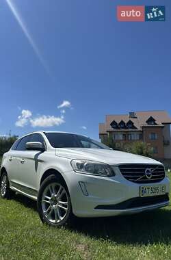 Внедорожник / Кроссовер Volvo XC60 2015 в 