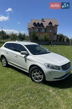 Внедорожник / Кроссовер Volvo XC60 2015 в 