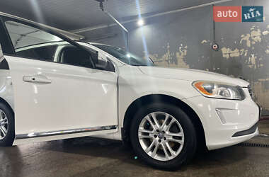 Внедорожник / Кроссовер Volvo XC60 2016 в Буче