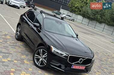 Внедорожник / Кроссовер Volvo XC60 2018 в 