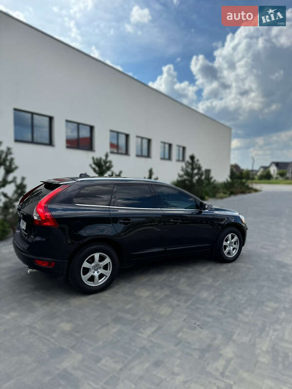 Внедорожник / Кроссовер Volvo XC60 2010 в Луцке