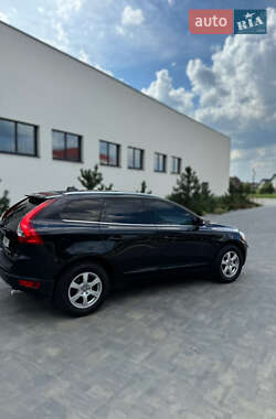 Внедорожник / Кроссовер Volvo XC60 2010 в 