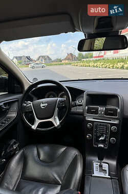 Внедорожник / Кроссовер Volvo XC60 2010 в 