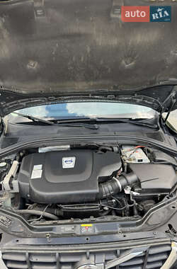Внедорожник / Кроссовер Volvo XC60 2010 в 