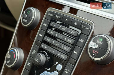 Внедорожник / Кроссовер Volvo XC60 2012 в 