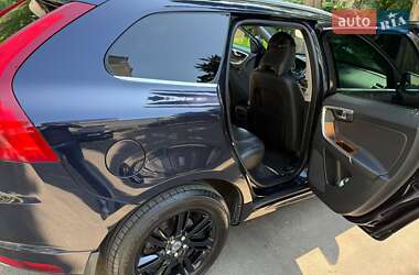 Позашляховик / Кросовер Volvo XC60 2017 в 