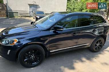 Позашляховик / Кросовер Volvo XC60 2017 в 