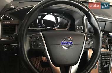 Позашляховик / Кросовер Volvo XC60 2017 в 