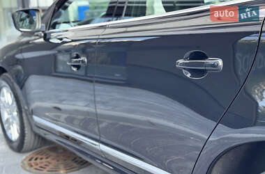Внедорожник / Кроссовер Volvo XC60 2013 в 