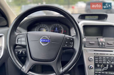 Внедорожник / Кроссовер Volvo XC60 2010 в 