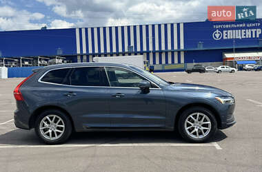 Внедорожник / Кроссовер Volvo XC60 2017 в 