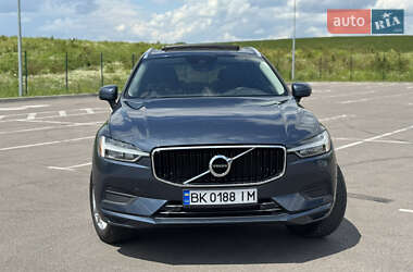 Внедорожник / Кроссовер Volvo XC60 2017 в 