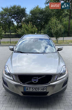 Внедорожник / Кроссовер Volvo XC60 2010 в 