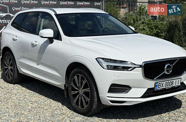 Внедорожник / Кроссовер Volvo XC60 2017 в 