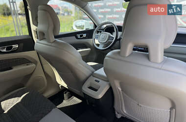 Внедорожник / Кроссовер Volvo XC60 2017 в 