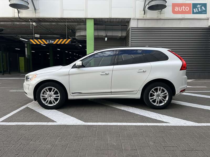 Внедорожник / Кроссовер Volvo XC60 2015 в Киеве