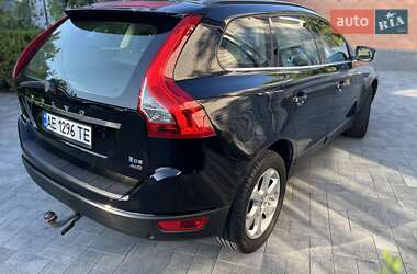 Внедорожник / Кроссовер Volvo XC60 2009 в 