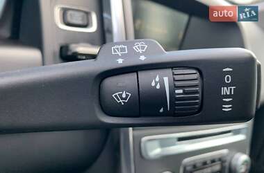 Внедорожник / Кроссовер Volvo XC60 2014 в 