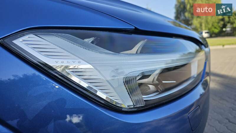Внедорожник / Кроссовер Volvo XC60 2018 в Бродах