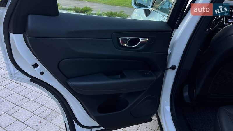 Внедорожник / Кроссовер Volvo XC60 2020 в Львове фото 28 Внедорожник / Кроссовер Volvo XC60 2020 в Львове