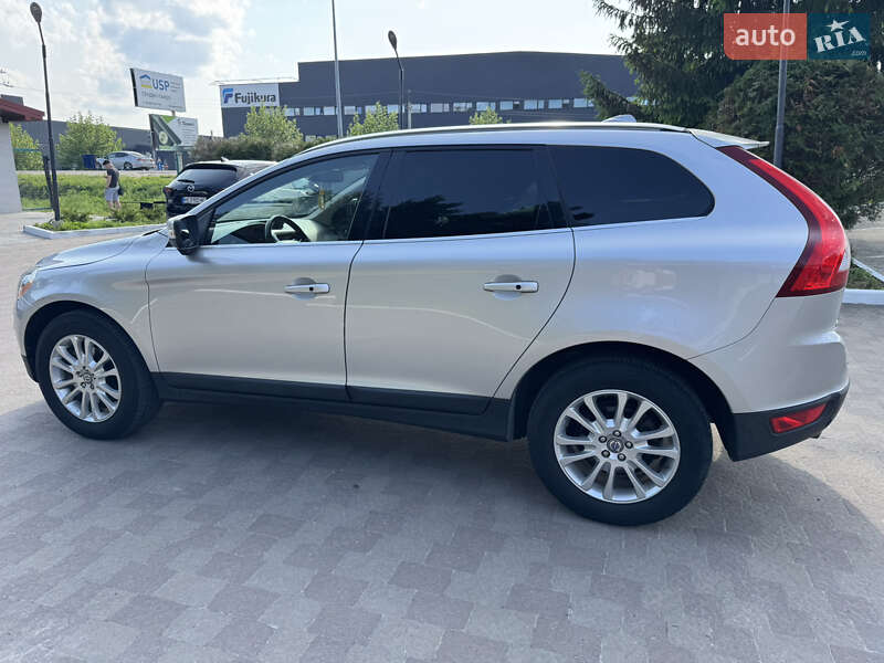 Внедорожник / Кроссовер Volvo XC60 2010 в Львове