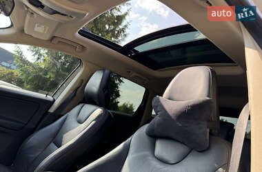 Внедорожник / Кроссовер Volvo XC60 2010 в 