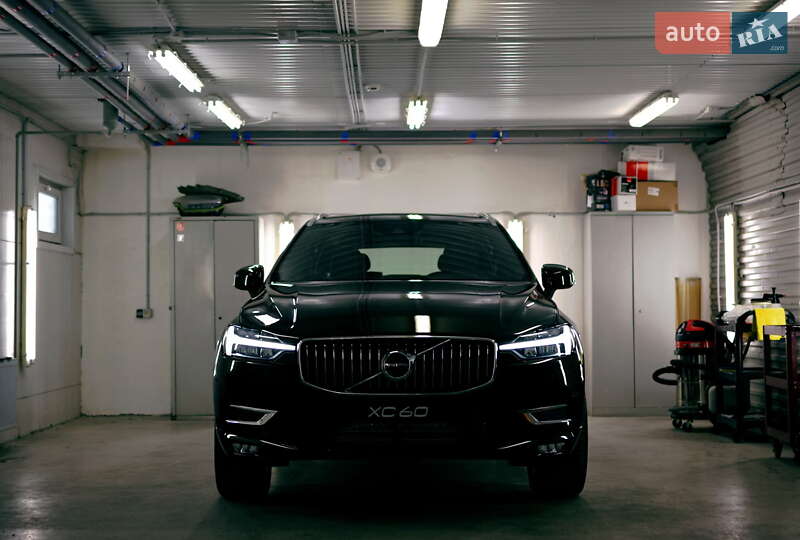 Внедорожник / Кроссовер Volvo XC60 2019 в Ирпене