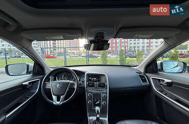 Внедорожник / Кроссовер Volvo XC60 2015 в 