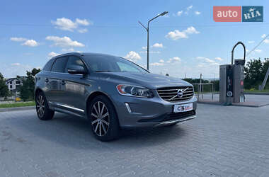Внедорожник / Кроссовер Volvo XC60 2015 в 