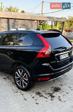 Внедорожник / Кроссовер Volvo XC60 2016 в 