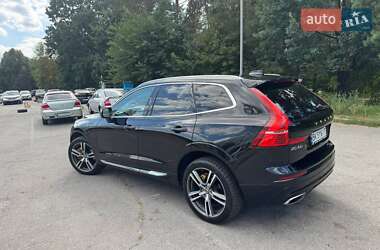 Внедорожник / Кроссовер Volvo XC60 2018 в 