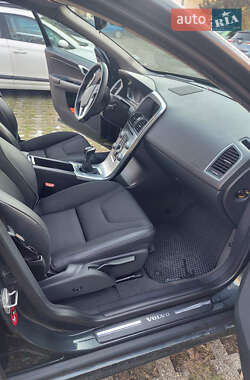 Внедорожник / Кроссовер Volvo XC60 2017 в 