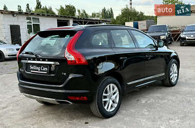 Внедорожник / Кроссовер Volvo XC60 2017 в 