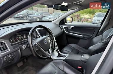 Внедорожник / Кроссовер Volvo XC60 2017 в 