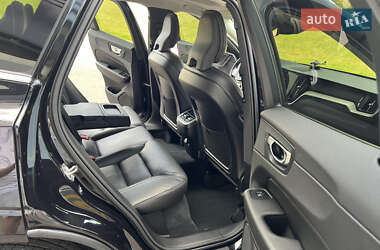 Внедорожник / Кроссовер Volvo XC60 2021 в 