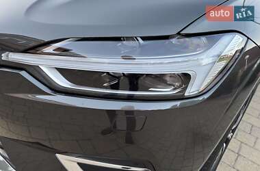 Внедорожник / Кроссовер Volvo XC60 2019 в 