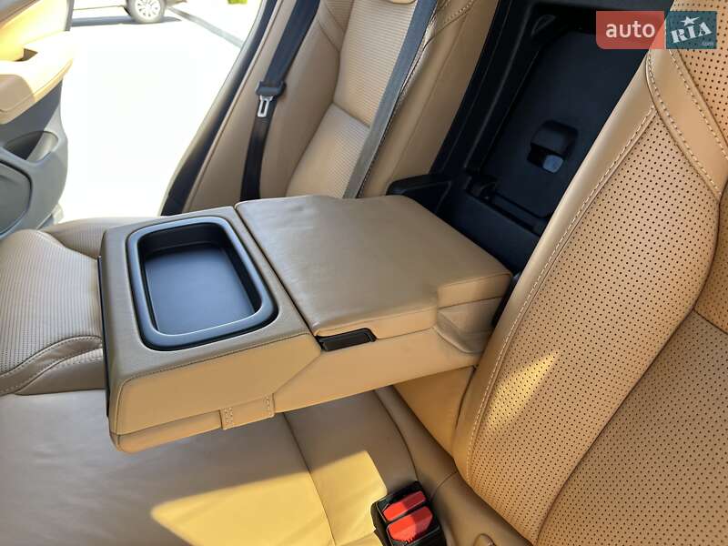 Внедорожник / Кроссовер Volvo XC60 2017 в Киеве фото 14 Внедорожник / Кроссовер Volvo XC60 2017 в Киеве