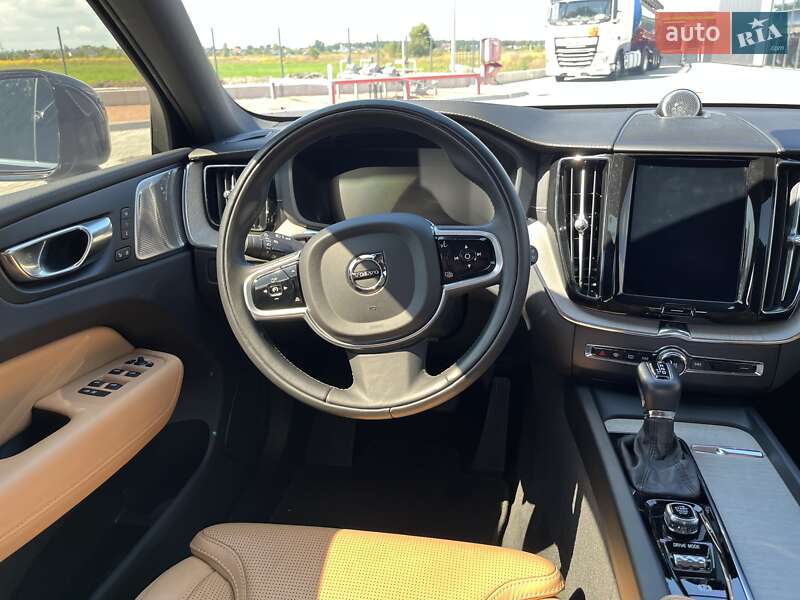 Внедорожник / Кроссовер Volvo XC60 2017 в Киеве фото 33 Внедорожник / Кроссовер Volvo XC60 2017 в Киеве