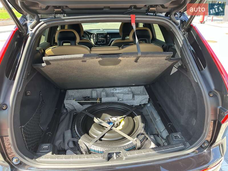 Внедорожник / Кроссовер Volvo XC60 2017 в Киеве фото 36 Внедорожник / Кроссовер Volvo XC60 2017 в Киеве